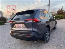 تۆیۆتا ڕاڤ 4